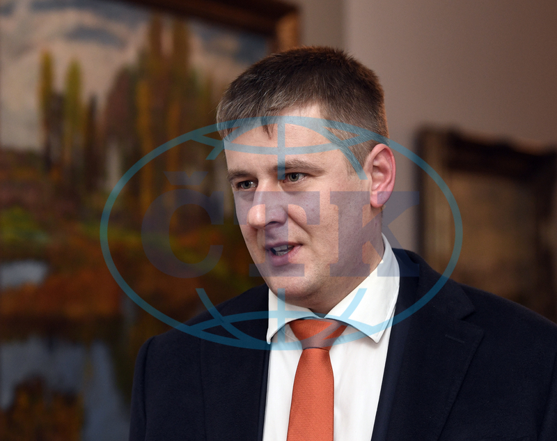 Petříček se ve čtvrtek sejde s čínským velvyslancem kvůli Huawei