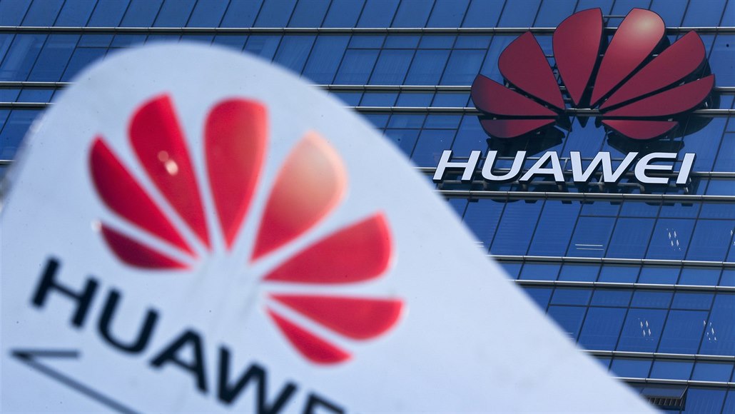 Rizikovost Huawei zohledněte už při zadání zakázky, doporučil úřad