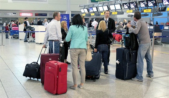 Aerolinky upravují rezervační systémy. Přidávají nové možnosti při volbě pohlaví