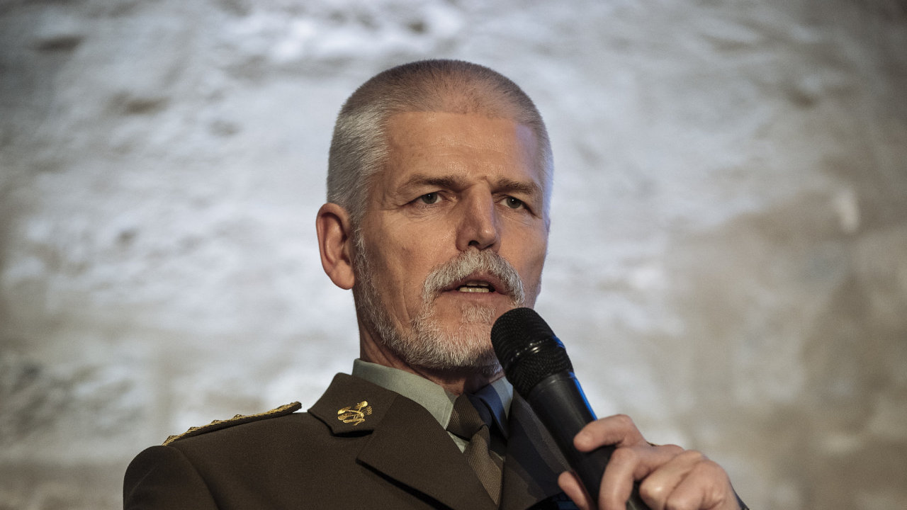 Petr Pavel či exvelvyslanec v USA Kolář varují před kyberzařízeními z Číny a Ruska. Česko podle…