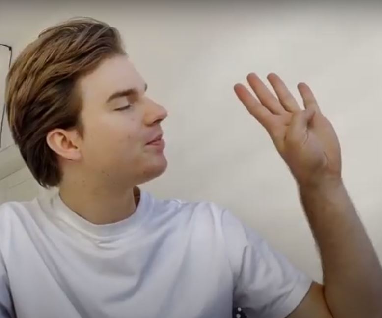 Centrum LOCIKA připravilo materiály pro rozšíření důležitého gesta – Signálu pomoci