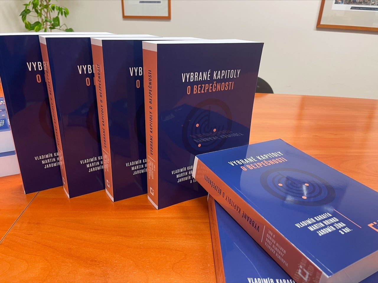 CEVRO Institut vydal novou knihu