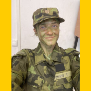 Tereza Vedrova maskovani Security Guide